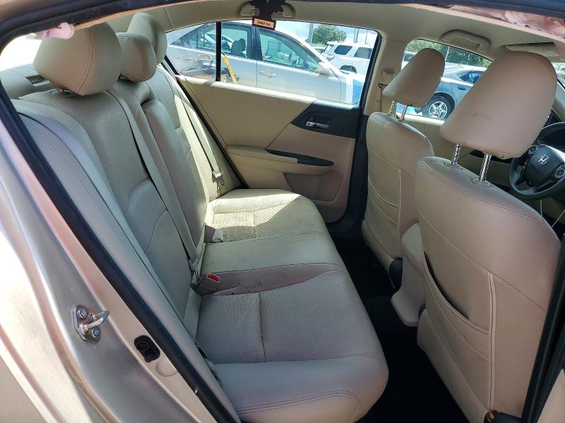 Photo 10 from auction – 2016 HONDA ACCORD with VIN 1HGCR2F33GA157432