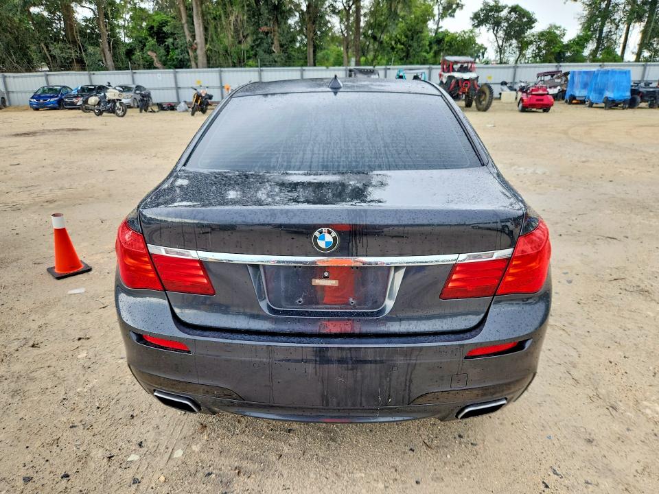 Photo 6 from auction – 2010 BMW 750 with VIN WBAKB8C59ACY63241