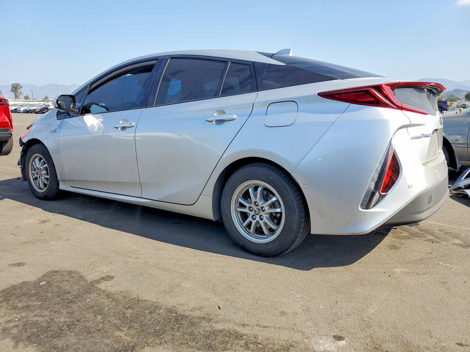Снимка 2 от търг – 2020 TOYOTA PRIUS PRIME с VIN JTDKARFPXL3147640