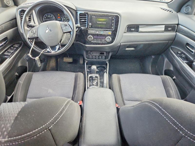Photo 8 from auction – 2018 MITSUBISHI OUTLANDER with VIN JA4AD3A38JZ020653