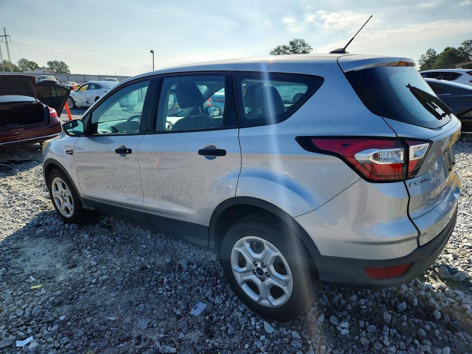 Photo 2 from auction – 2017 FORD ESCAPE with VIN 1FMCU0F7XHUD35644