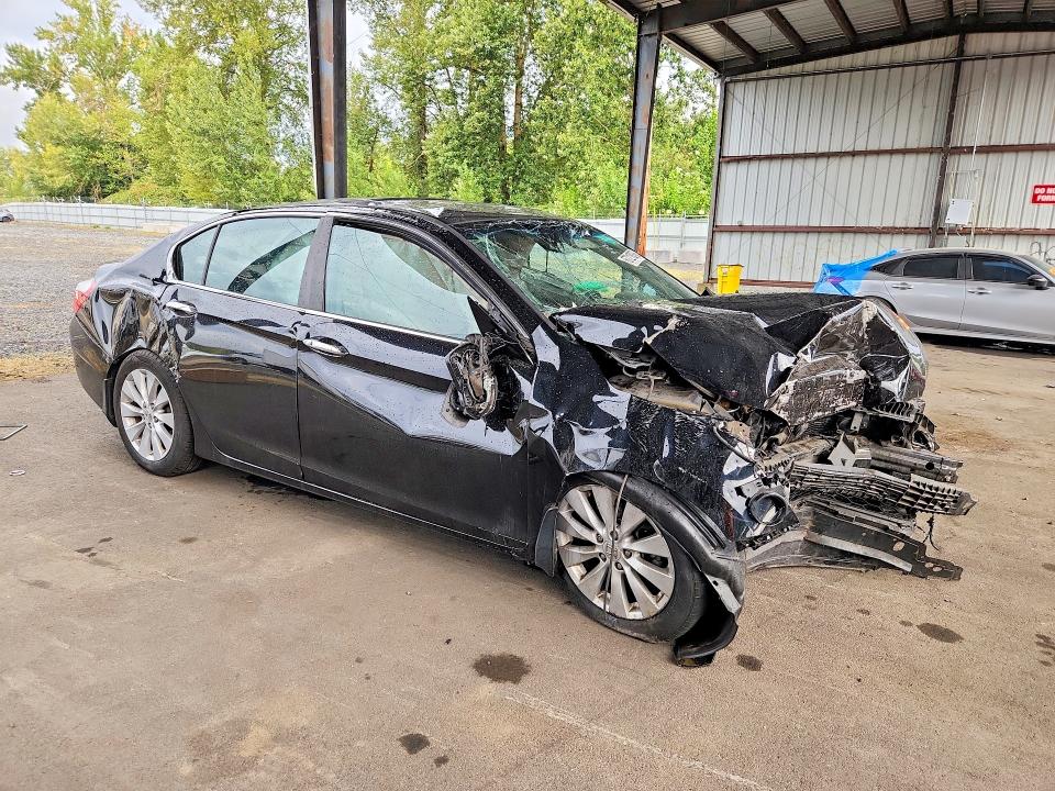 Photo 4 from auction – 2013 HONDA ACCORD with VIN 1HGCR2F80DA187530
