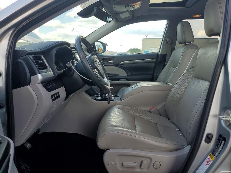 Снимка 7 от търг – 2019 TOYOTA HIGHLANDER с VIN 5TDYZRFH1KS333673