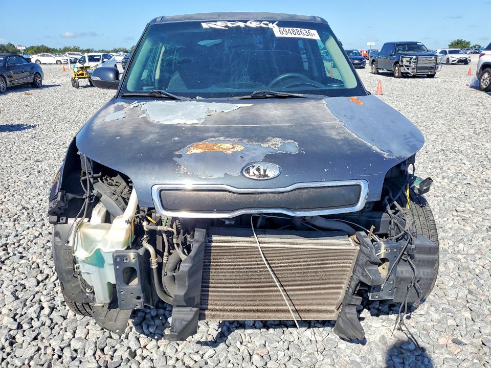 Снимка 5 от търг – 2014 KIA SOUL с VIN KNDJP3A51E7043983