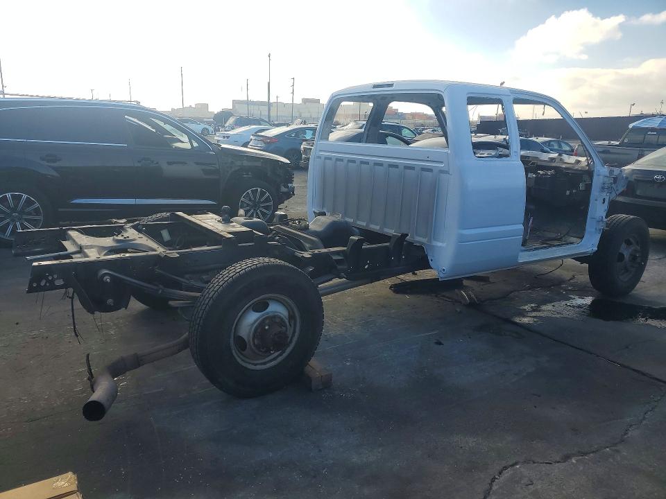 Photo 3 from auction – 1997 DODGE RAM 3500 with VIN 3B7MC33D3VM525292