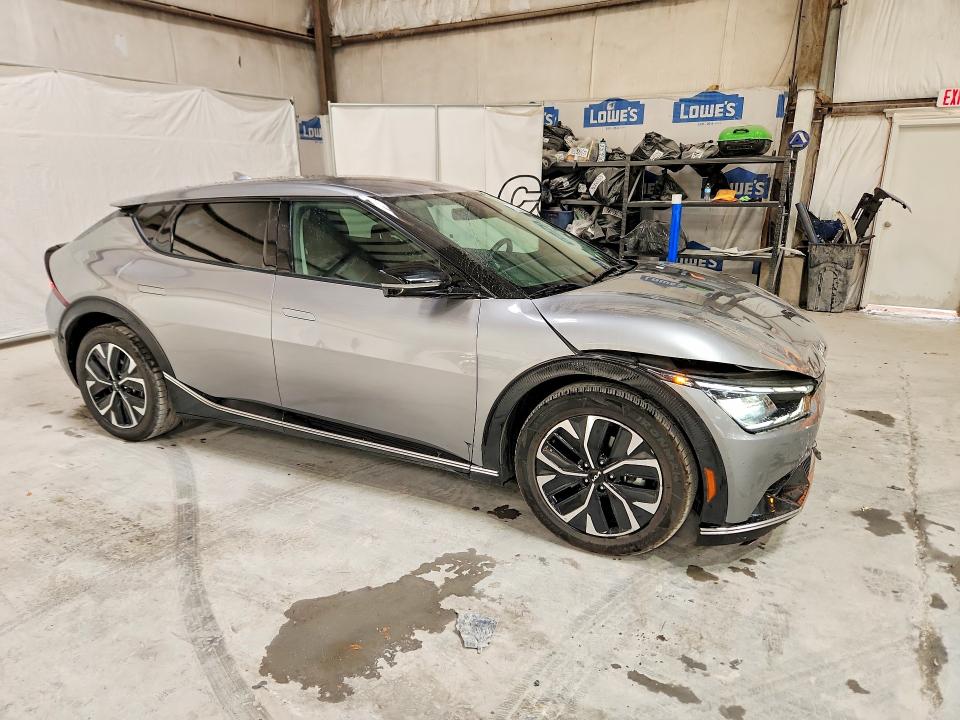 Photo 4 from auction – 2023 KIA EV6 with VIN KNDC34LA5P5157245