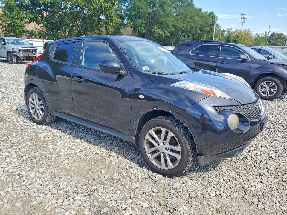 Photo 4 from auction – 2011 NISSAN JUKE with VIN JN8AF5MVXBT009817