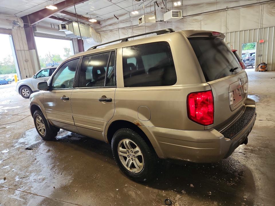 Photo 2 from auction – 2005 HONDA PILOT with VIN 5FNYF18685B023521