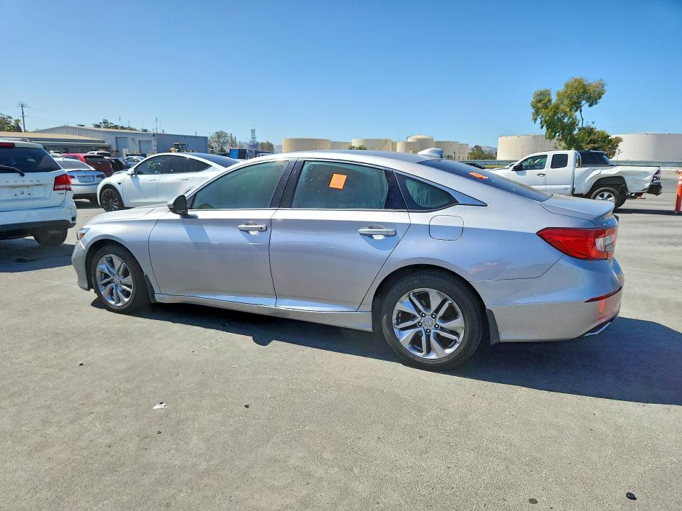 Снимка 2 от търг – 2020 HONDA ACCORD с VIN 1HGCV1F19LA120450