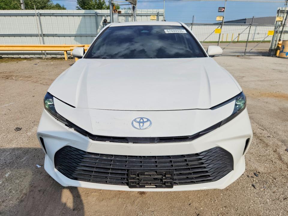 Photo 5 from auction – 2025 TOYOTA CAMRY with VIN 4T1DAACK3SU521710