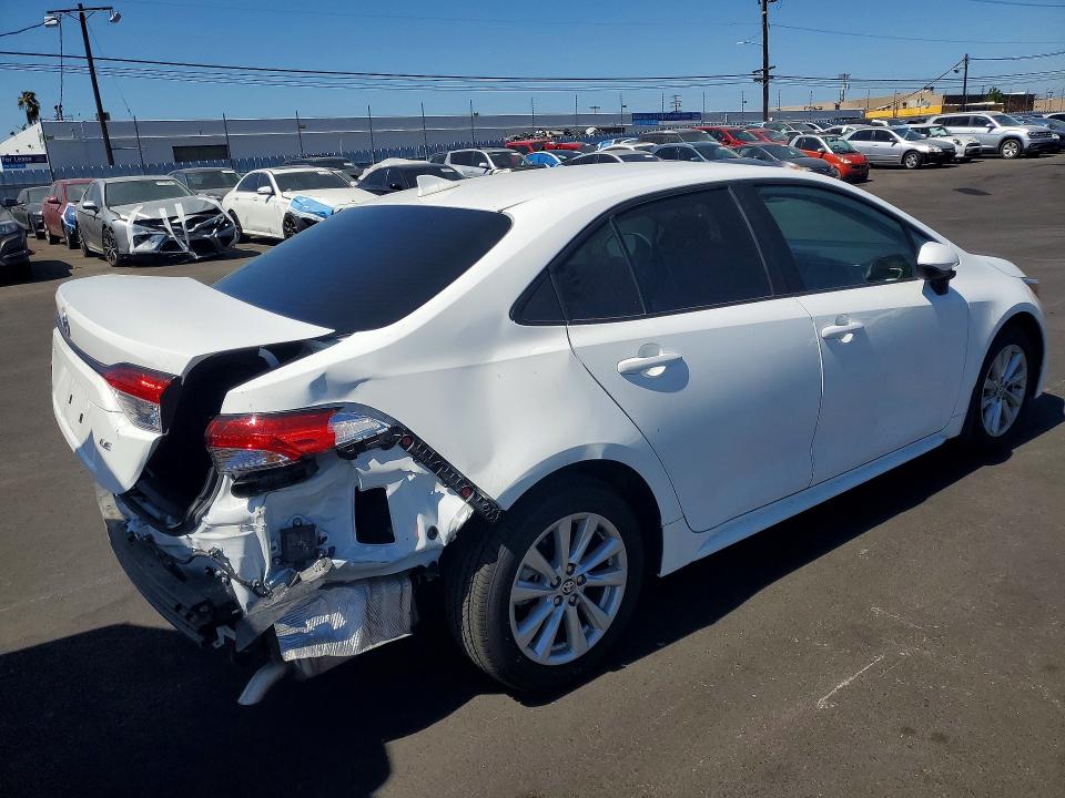 Photo 3 from auction – 2025 TOYOTA COROLLA with VIN 5YFB4MDE9SP329850