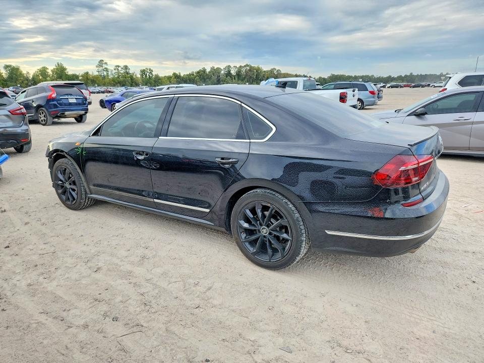 Photo 2 from auction – 2017 VOLKSWAGEN PASSAT with VIN 1VWBT7A32HC085125