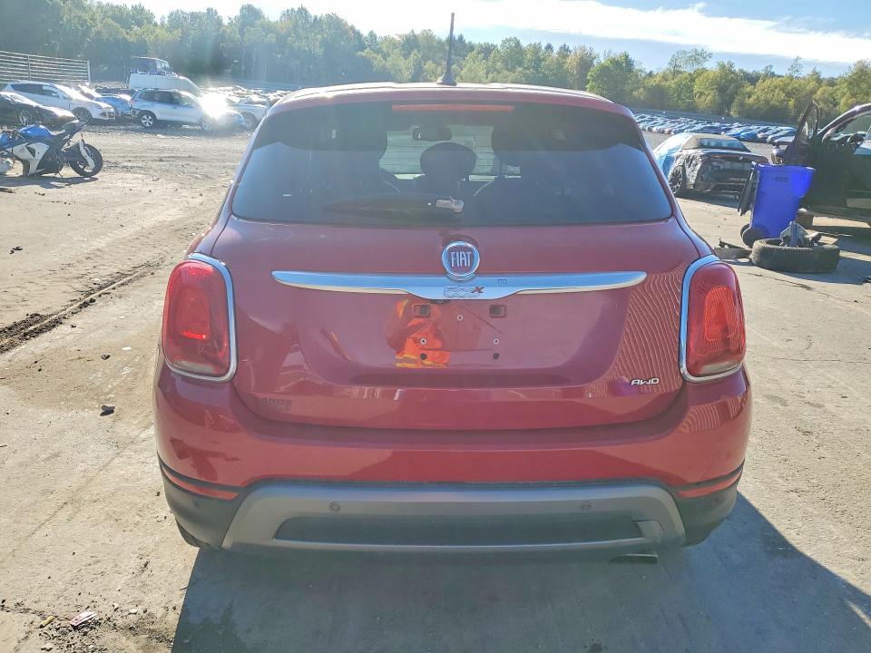 صورة رقم 6 من المزاد - 2016 FIAT 500X مع VIN ZFBCFYET9GP385401