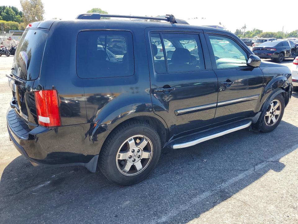 Photo 3 from auction – 2011 HONDA PILOT with VIN 5FNYF4H90BB007921