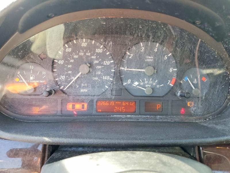 Photo 9 from auction – 2004 BMW 325 with VIN WBABD33494PL02636