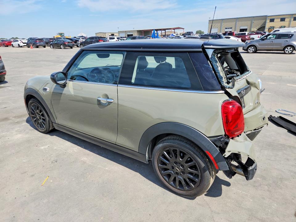 Photo 2 from auction – 2021 MINI COOPER with VIN WMWXR3C08M2M92236