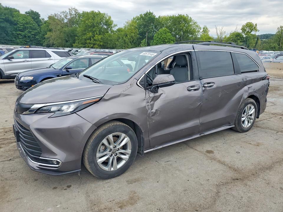 2024 TOYOTA SIENNA - Търг №68579146