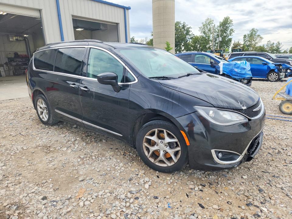 Zdjęcie 4 z aukcji – 2017 CHRYSLER PACIFICA z VIN 2C4RC1BG1HR670771