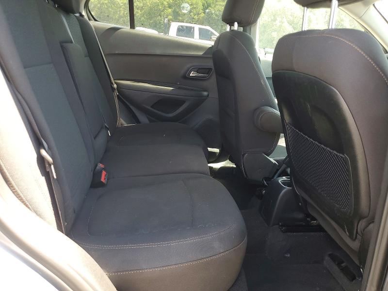 Photo 11 from auction – 2020 CHEVROLET TRAX with VIN 3GNCJNSB8LL158672