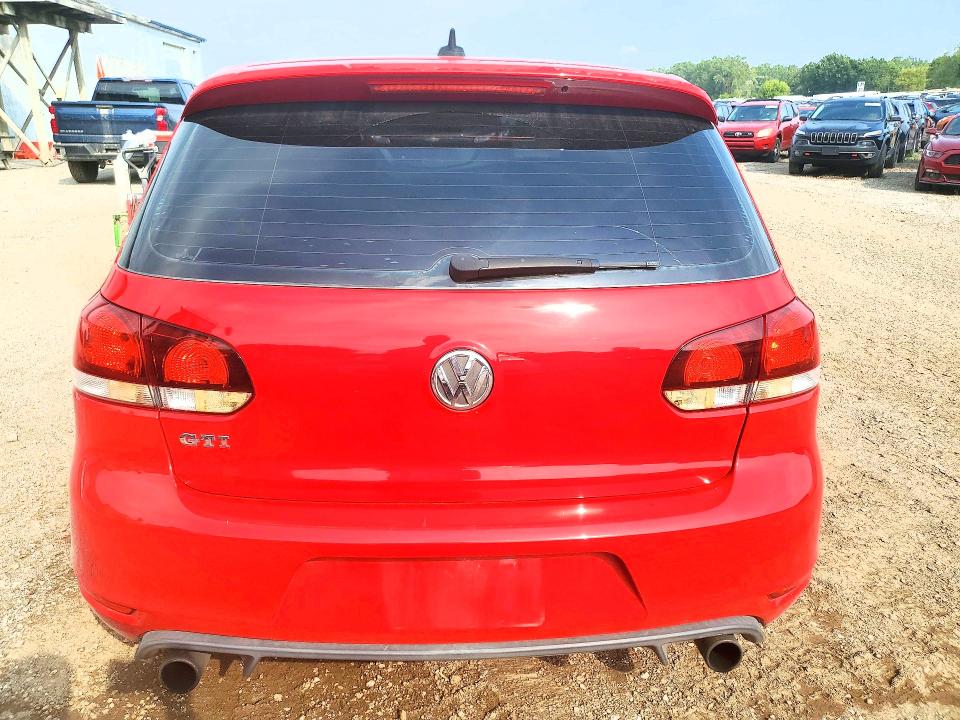 Photo 6 from auction – 2011 VOLKSWAGEN GTI with VIN WVWGV7AJ2BW119751