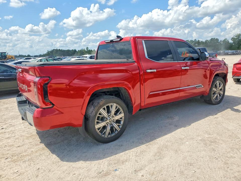Photo 3 from auction – 2024 TOYOTA TUNDRA with VIN 5TFVC5DB8RX042541