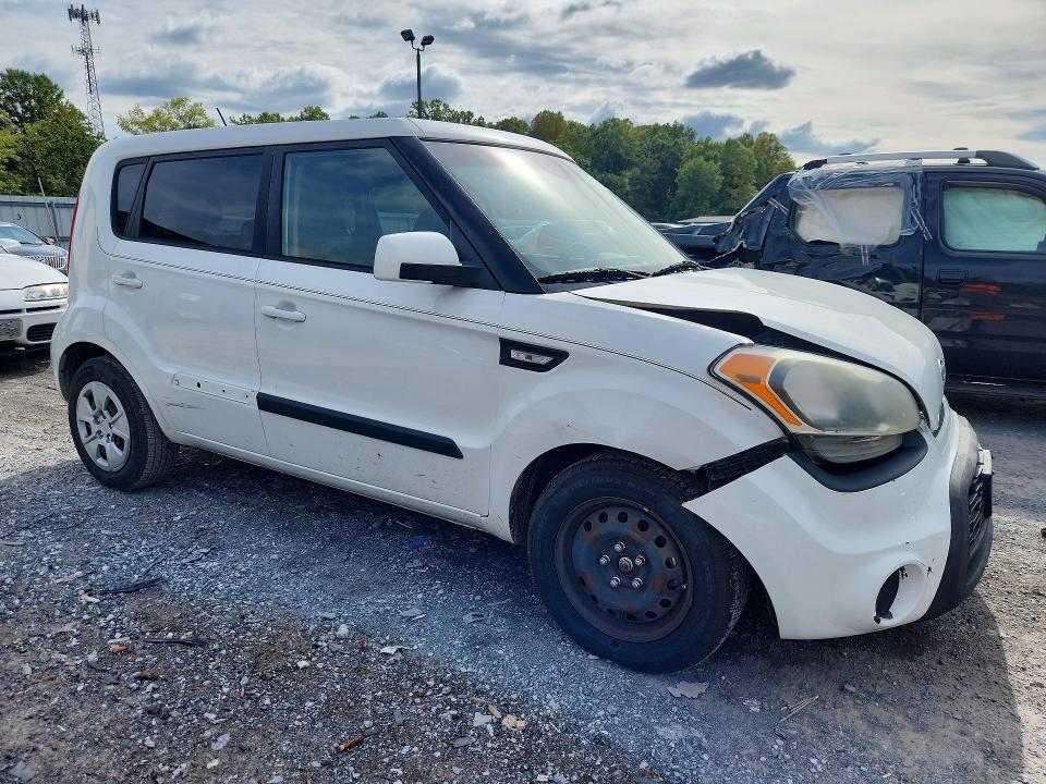Photo 4 from auction – 2012 KIA SOUL with VIN KNDJT2A55C7427719