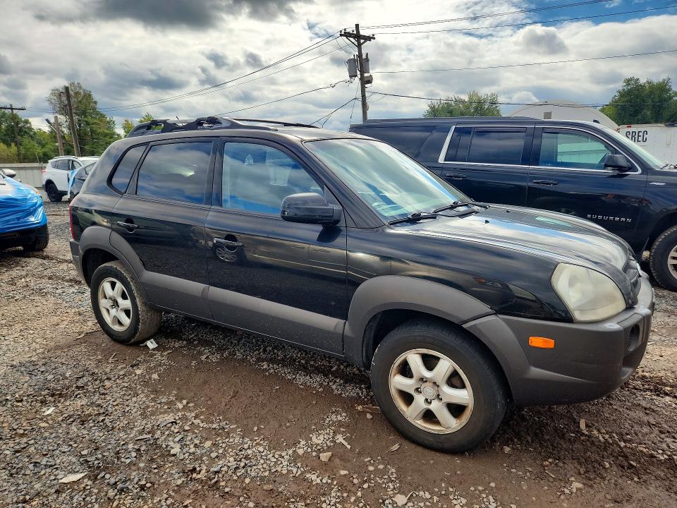 Photo 4 from auction – 2006 HYUNDAI TUCSON with VIN KM8JN72D56U455034