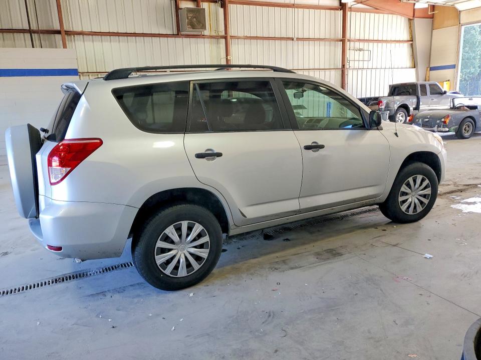 Photo 3 from auction – 2006 TOYOTA RAV4 with VIN JTMZD33VX66010609
