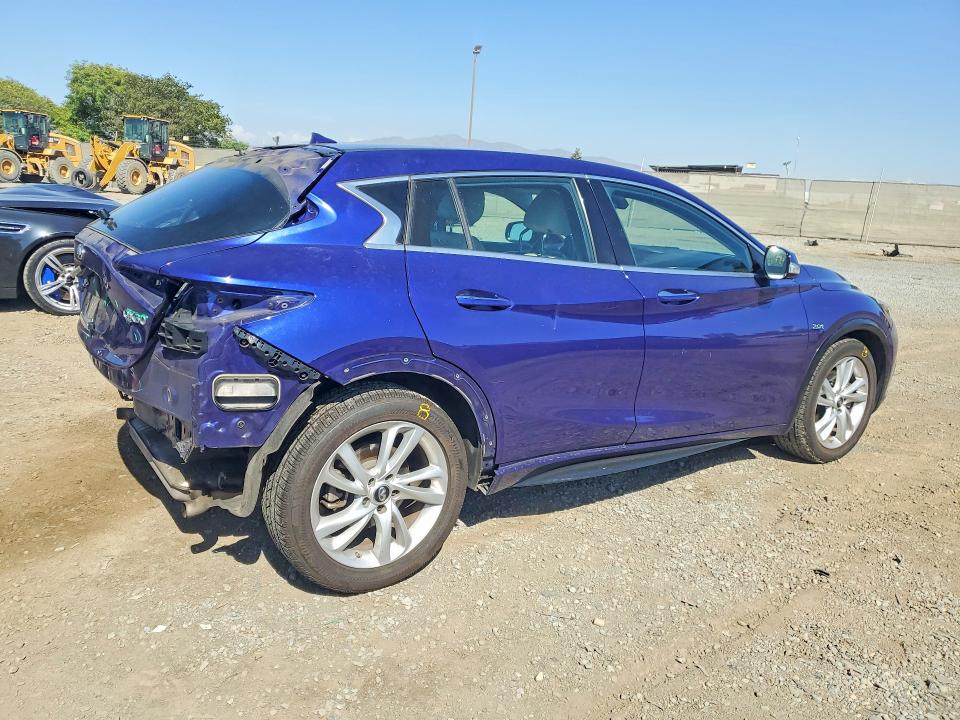 Photo 3 from auction – 2018 INFINITI QX30 with VIN SJKCH5CP3JA045065