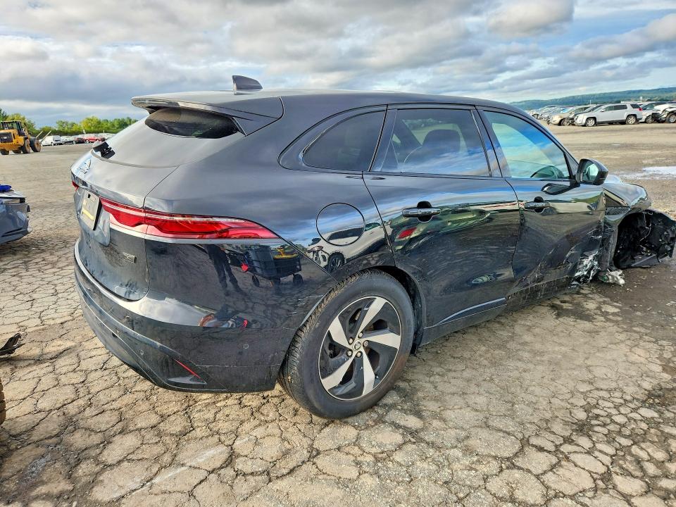 Foto 3 de la subasta – 2026 JAGUAR F-PACE con VIN SADCT2EX5TA757579