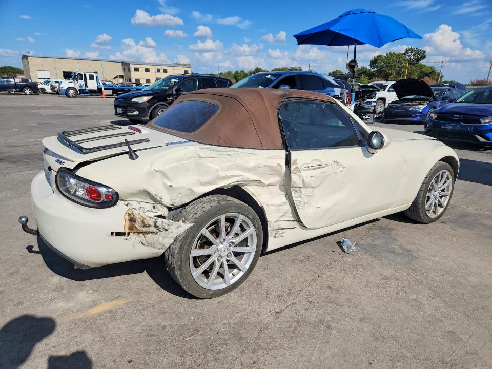 Photo 3 from auction – 2006 MAZDA MX-5 MIATA with VIN JM1NC25F560112355