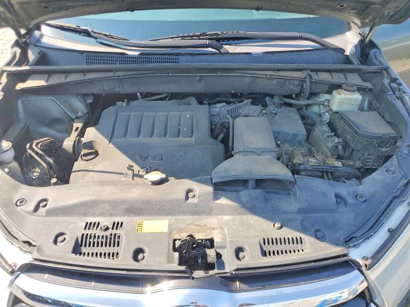Photo 11 from auction – 2016 TOYOTA HIGHLANDER with VIN 5TDJKRFH9GS300451