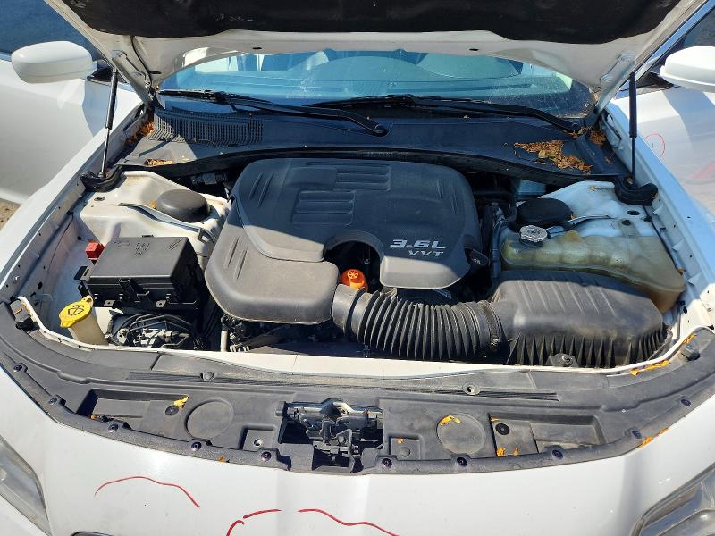 Photo 11 from auction – 2017 CHRYSLER 300 with VIN 2C3CCARG5HH534939