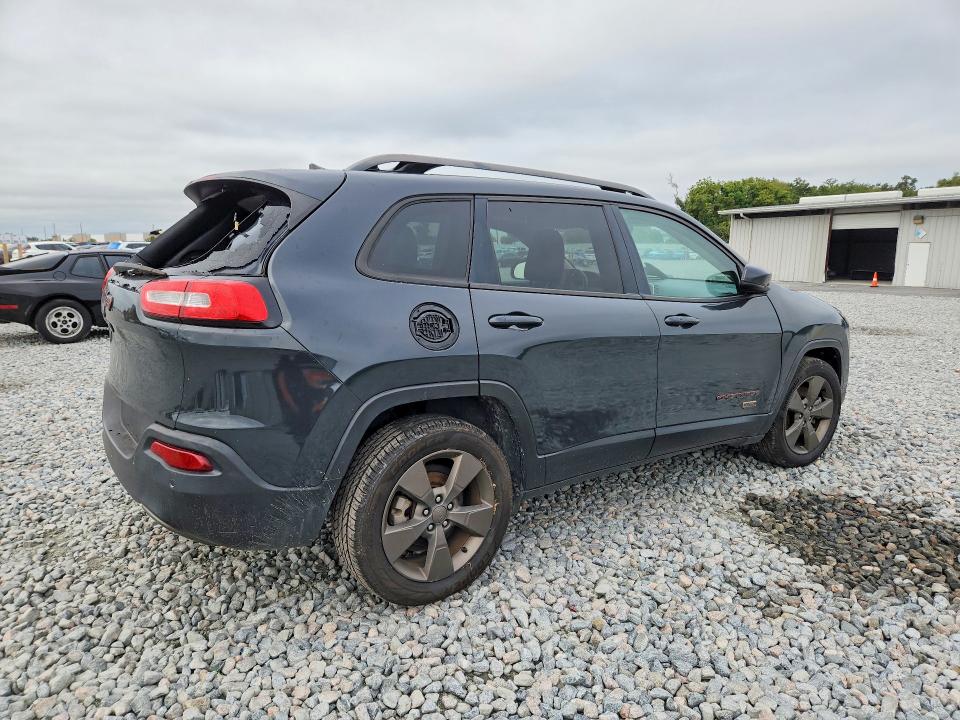 Photo 3 from auction – 2017 JEEP CHEROKEE with VIN 1C4PJLCB1HW534885