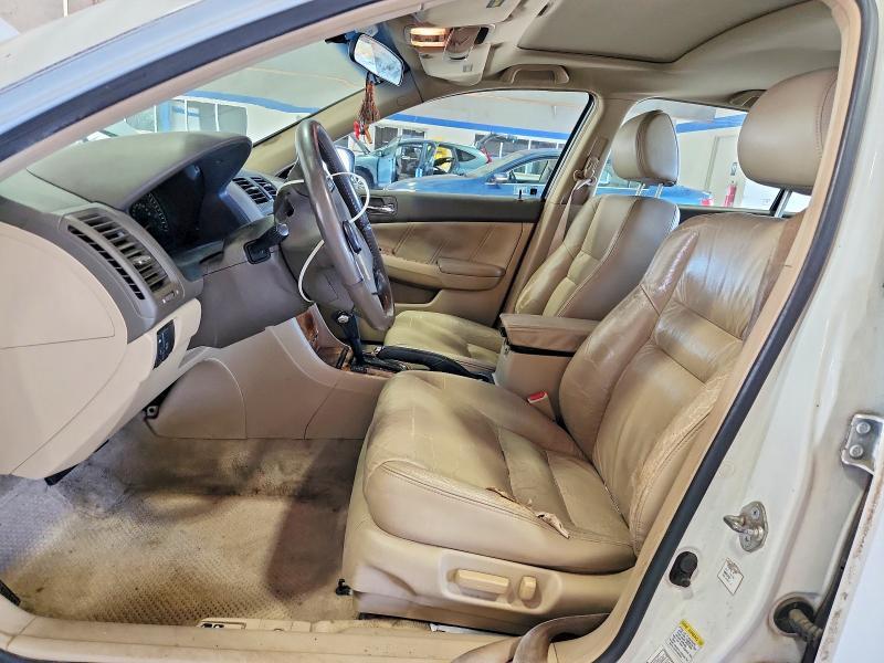 Photo 7 from auction – 2003 HONDA ACCORD with VIN 1HGCM66543A068261