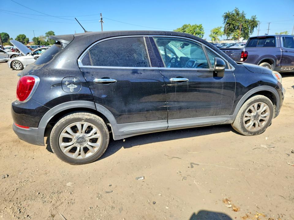 Photo 3 from auction – 2016 FIAT 500X with VIN ZFBCFXDT6GP373654