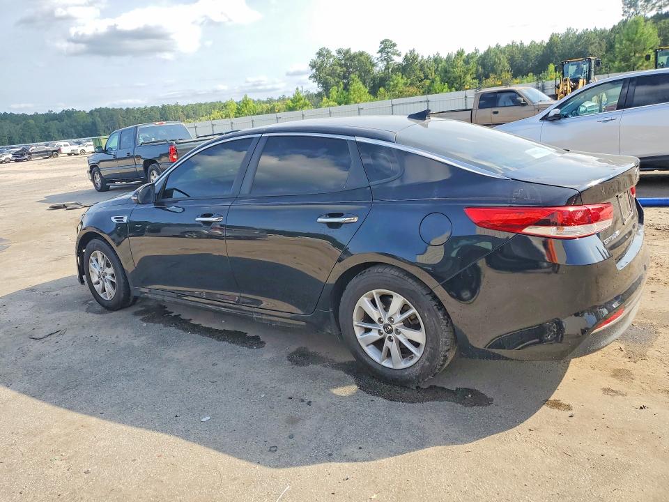 Zdjęcie 2 z aukcji – 2018 KIA OPTIMA z VIN 5XXGT4L31JG230312