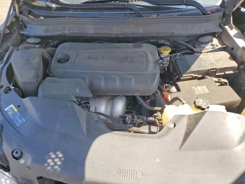 Снимка 12 от търг – 2019 JEEP CHEROKEE с VIN 1C4PJLLB3KD248359