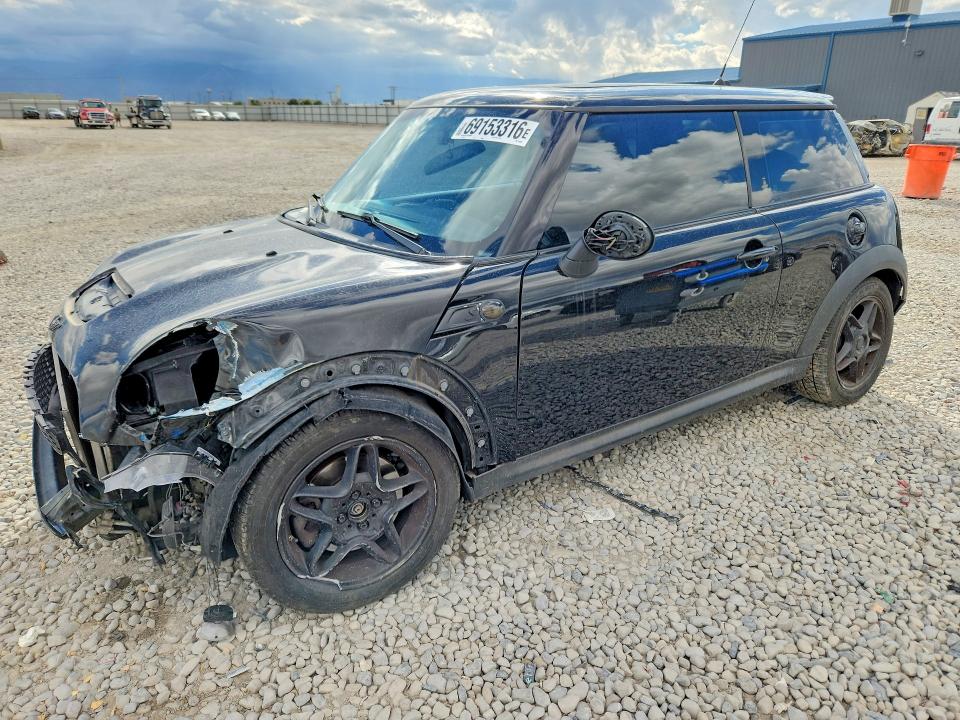 MINI COOPER 2010 z numerem VIN WMWMF7C50ATZ69049 - Zdjęcie z aukcji