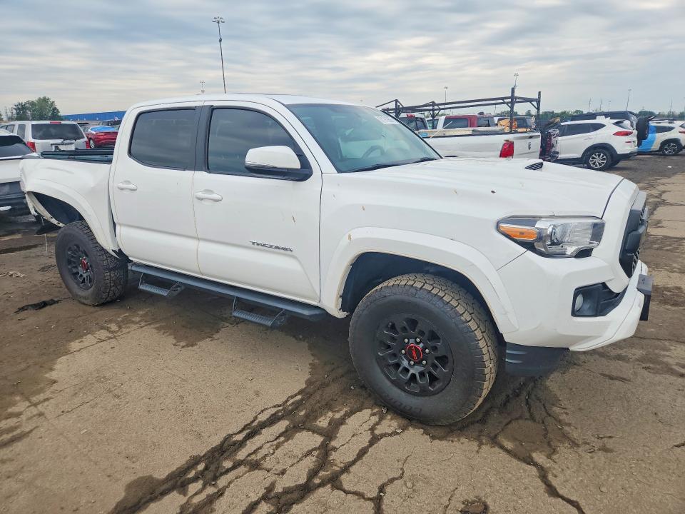 Photo 4 from auction – 2017 TOYOTA TACOMA with VIN 3TMAZ5CN7HM038350