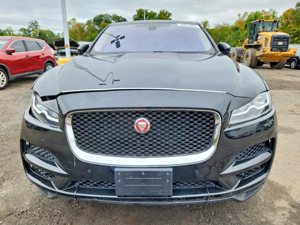 Photo 5 from auction – 2017 JAGUAR F-PACE with VIN SADCK2BV0HA071172