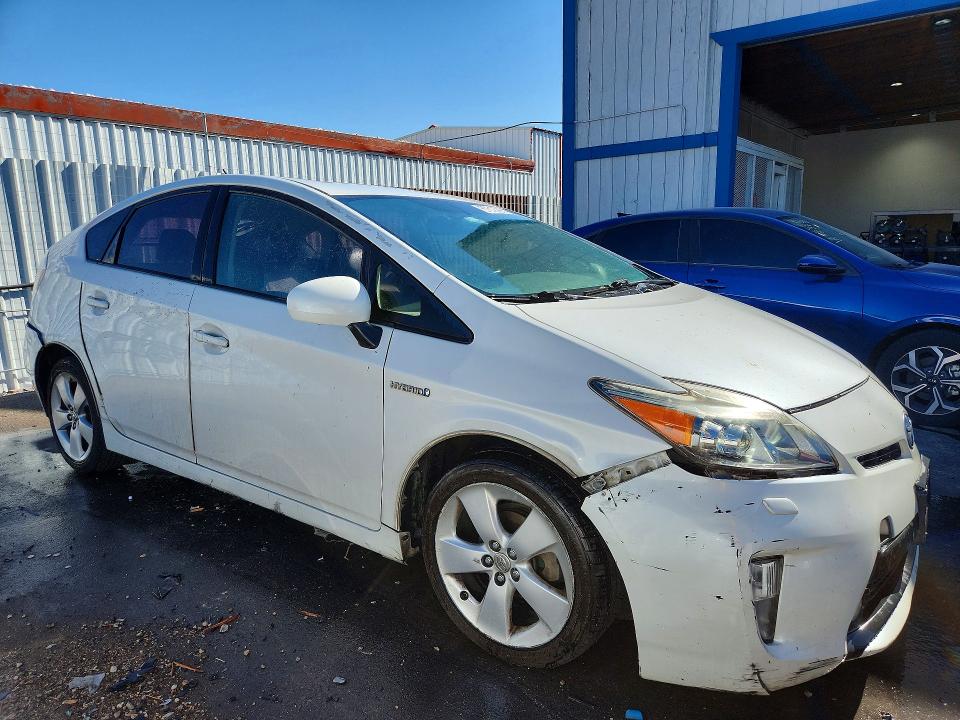 Photo 4 from auction – 2014 TOYOTA PRIUS with VIN JTDKN3DU1E0378523