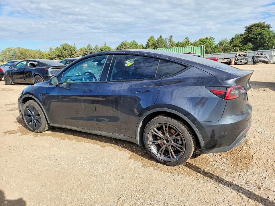 Снимка 2 от търг – 2024 TESLA MODEL Y с VIN 7SAYGDED9RF186124