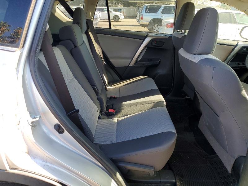 Photo 11 from auction – 2015 TOYOTA RAV4 with VIN JTMZFREV8FJ025603