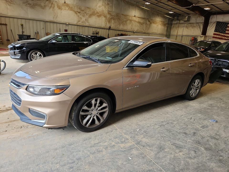 CHEVROLET MALIBU 2018 with VIN 1G1ZD5ST0JF243105 - Photo from auction
