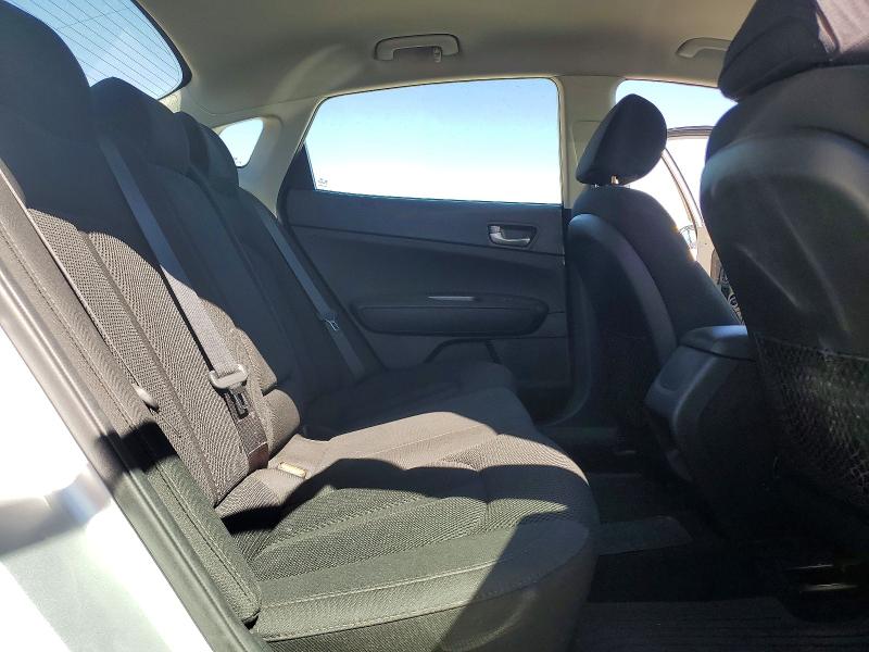 Photo 10 from auction – 2019 KIA OPTIMA with VIN 5XXGT4L35KG347408