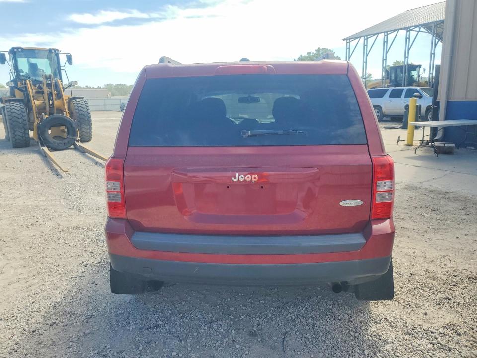 Photo 6 from auction – 2015 JEEP PATRIOT with VIN 1C4NJPFBXFD186572