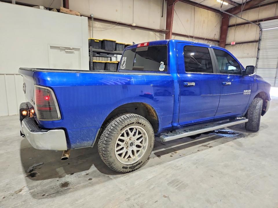 Снимка 3 от търг – 2017 RAM 1500 с VIN 1C6RR7LG4HS656255