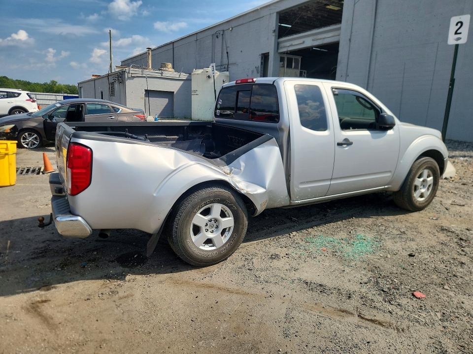 Photo 3 from auction – 2006 NISSAN FRONTIER with VIN 1N6AD06U86C473345
