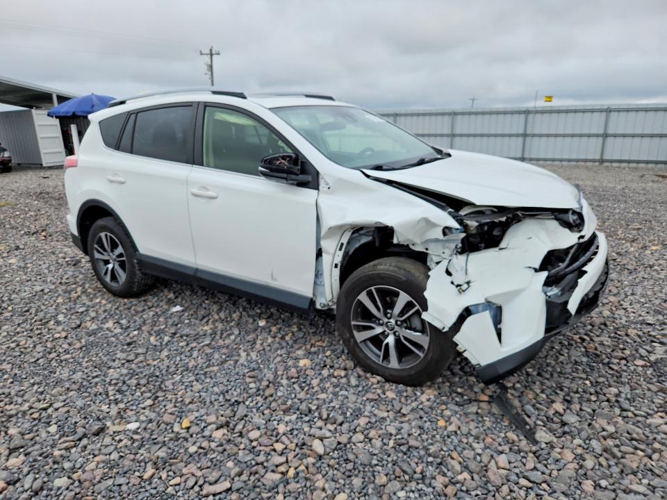 Снимка 4 от търг – 2018 TOYOTA RAV4 с VIN JTMWFREV0JJ728902